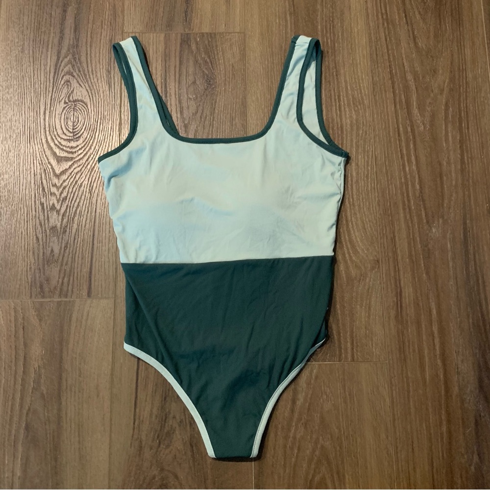 Kittenish Two-Toned Green One Piece Swimsuit size M (NWT)